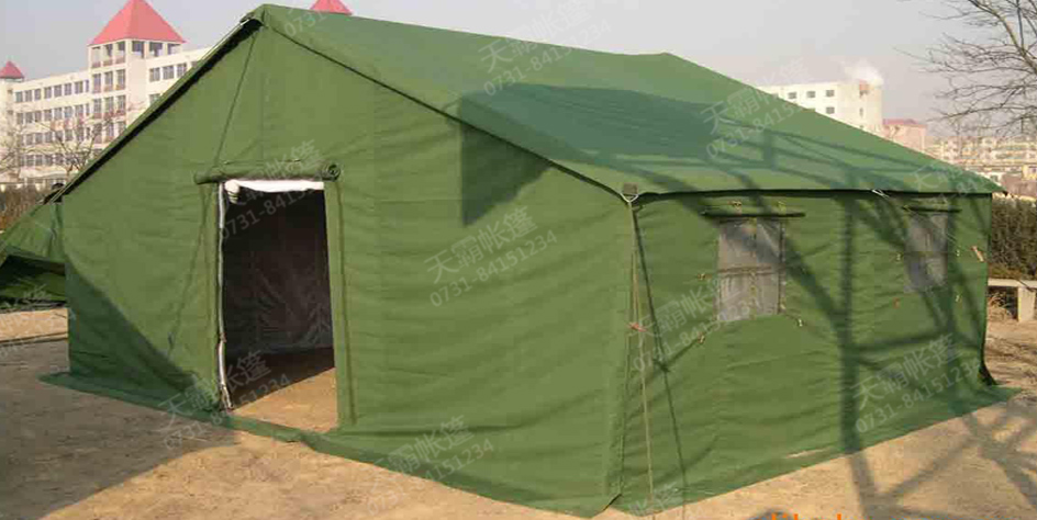 軍綠色帆布帳篷