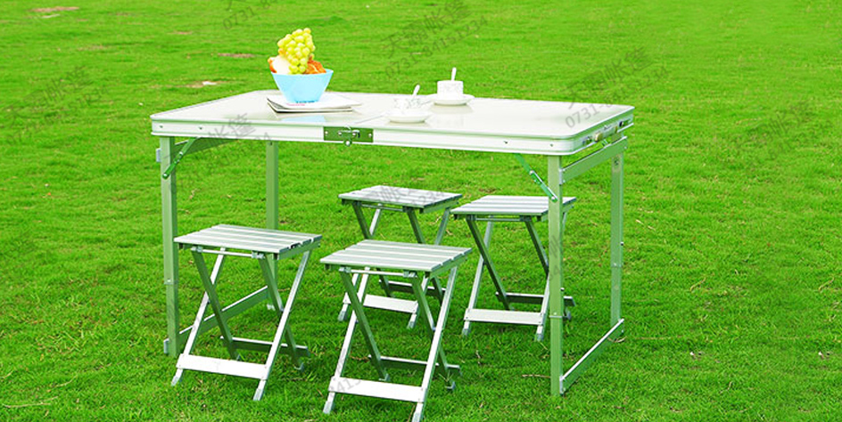 戶外促銷可以搭配哪些折疊桌？