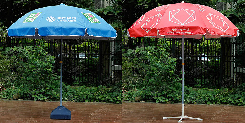 天氣炎熱，促銷(xiāo)活動(dòng)建議選購(gòu)銀膠布廣告太陽(yáng)傘