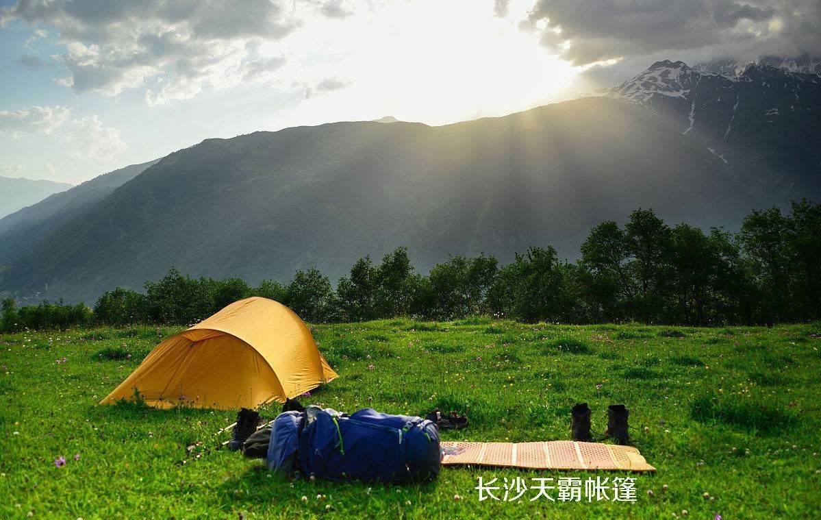 不同款式的睡袋，總有一款適合你